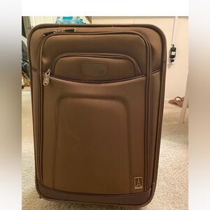 TravelPro Crew7 Light Brown 15 1/2W by 22L CARRY-ON MEDIUM LUGGAGE.